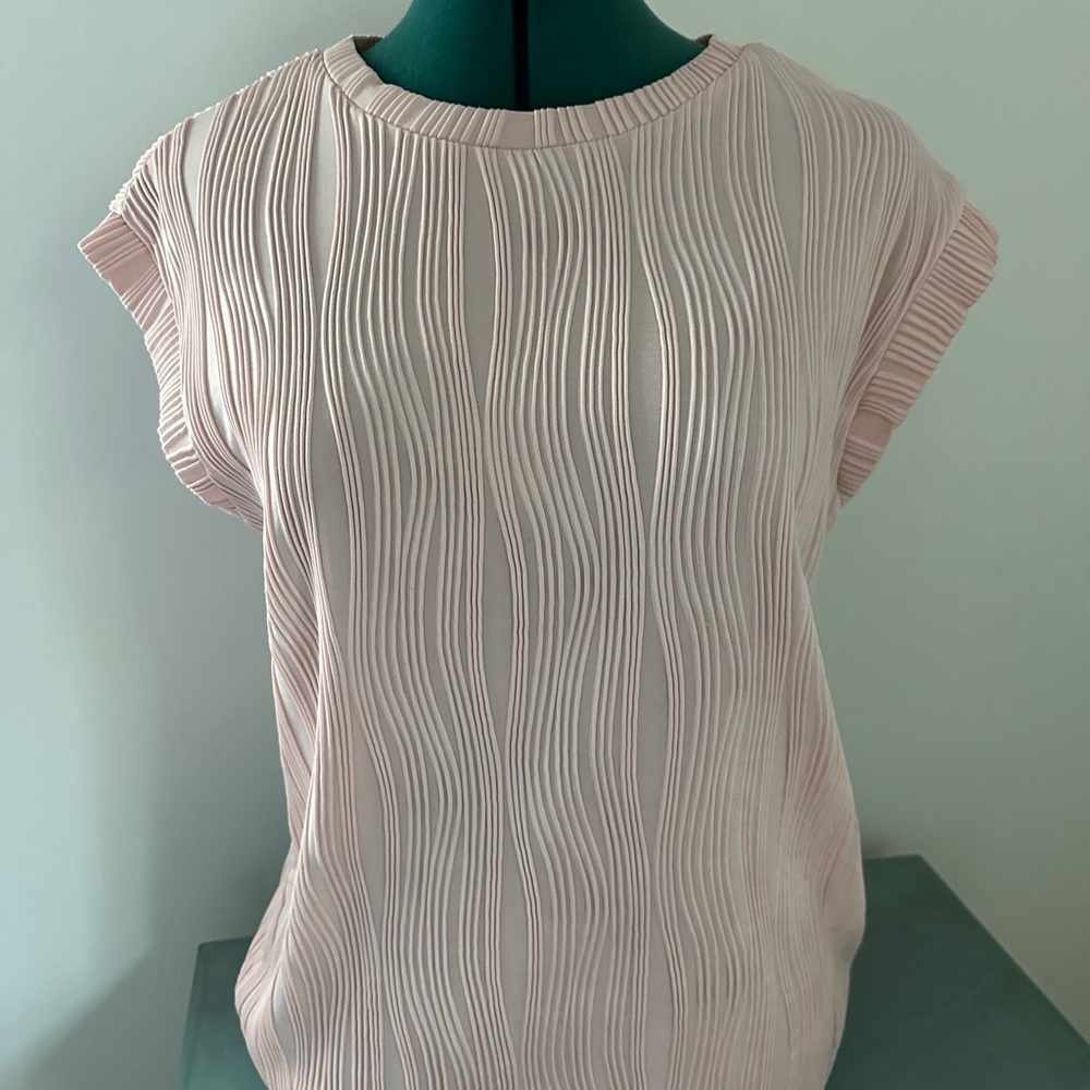 Elegant Pink Pleated Women's Top